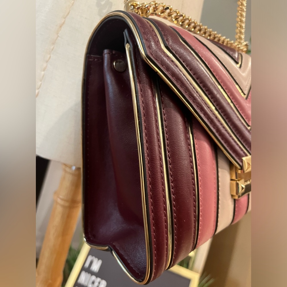 Rare❤️🔥❤️🔥EUC Michael Kors Burgundy Whitney large Quilted Chevon Flap Bag - Picture 5 of 16
